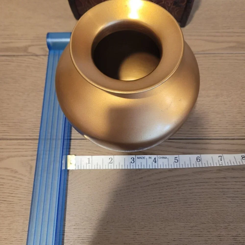 Nicobar Gold Metal Vase For Modern Home Decor Or Floral Arrangements 5